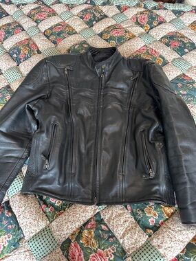 B—Men's Black Leather Jacket - Classic Rider Style
